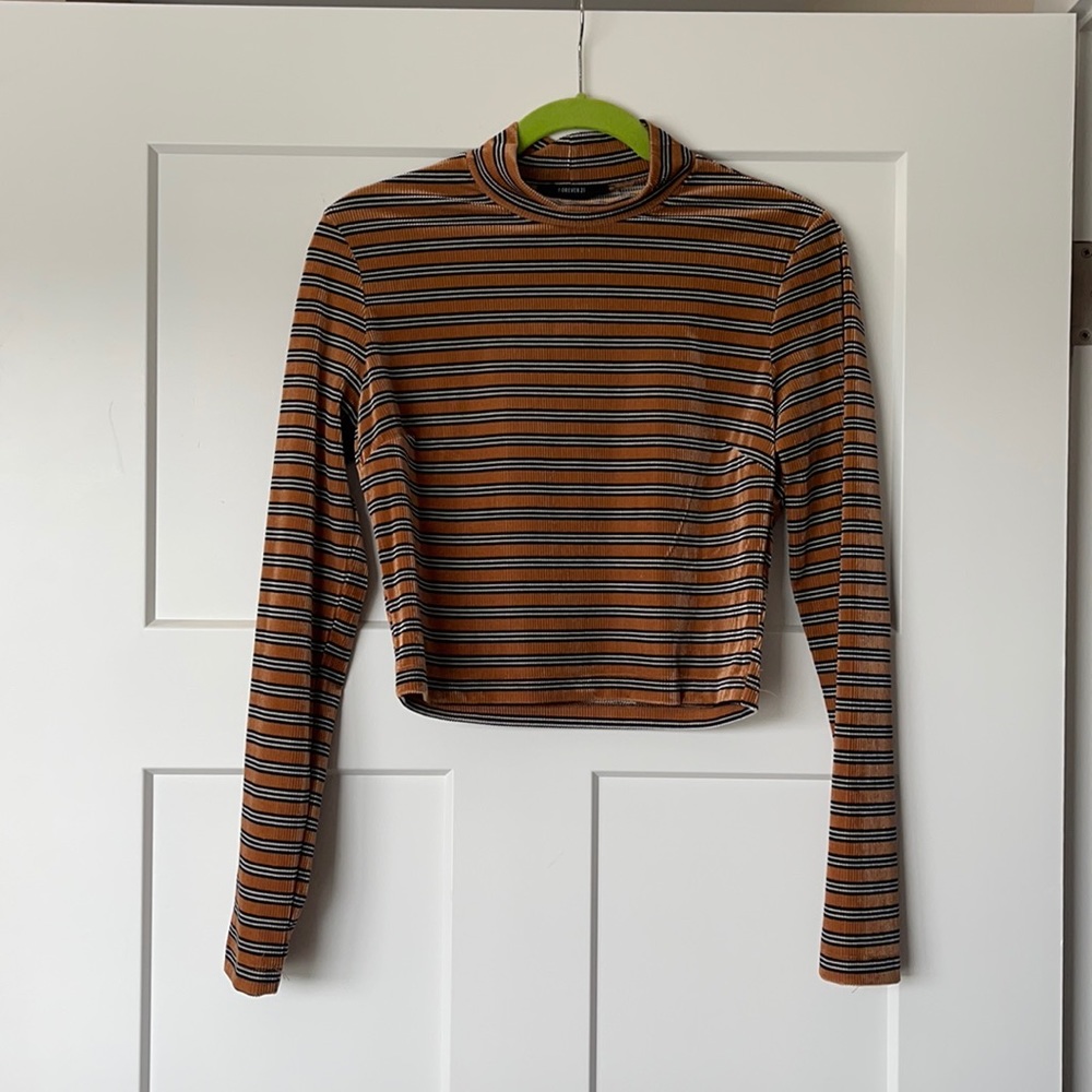 Mock Neck Crop Top